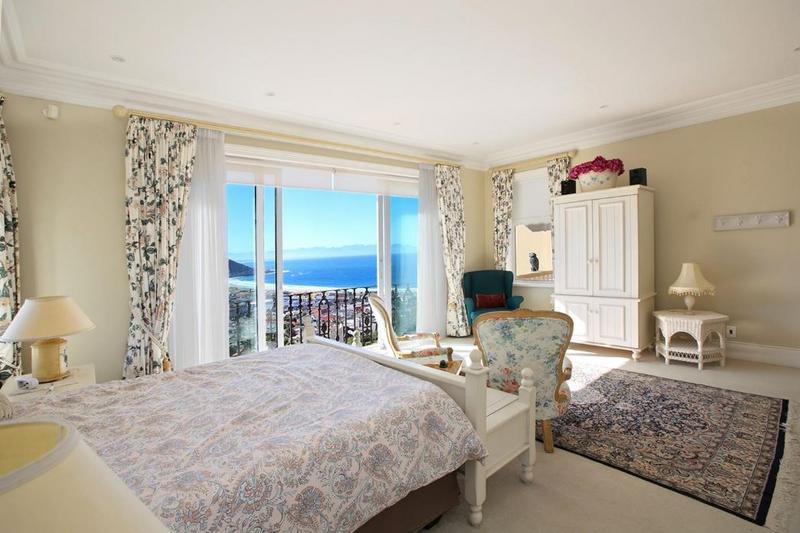 4 Bedroom Property for Sale in Fish Hoek Western Cape